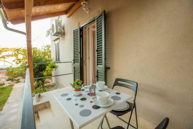 Season4All Apartments Mali Lošinj Extérieur photo